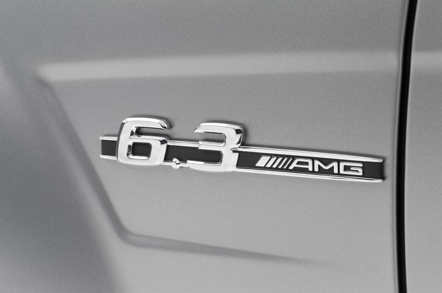  Mercedes-Benz C63 AMG Coupe Edition 507 2013 года  (фото 11 из 20)